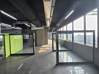 Venta o Alquiler de Oficina en Europlaza zona 14 - Image 20