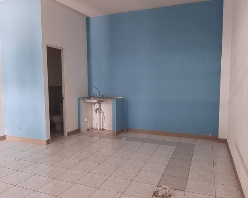 Local en Renta San Cristóbal. Ideal para clínica dental