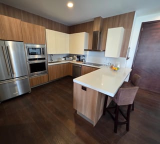 Apartamento con sala familiar - 3 habitaciones en zona 14 Ref-5799