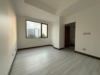 Apartamento en venta de 3 habitaciones y terraza en Z15 Ref-5437 - 3