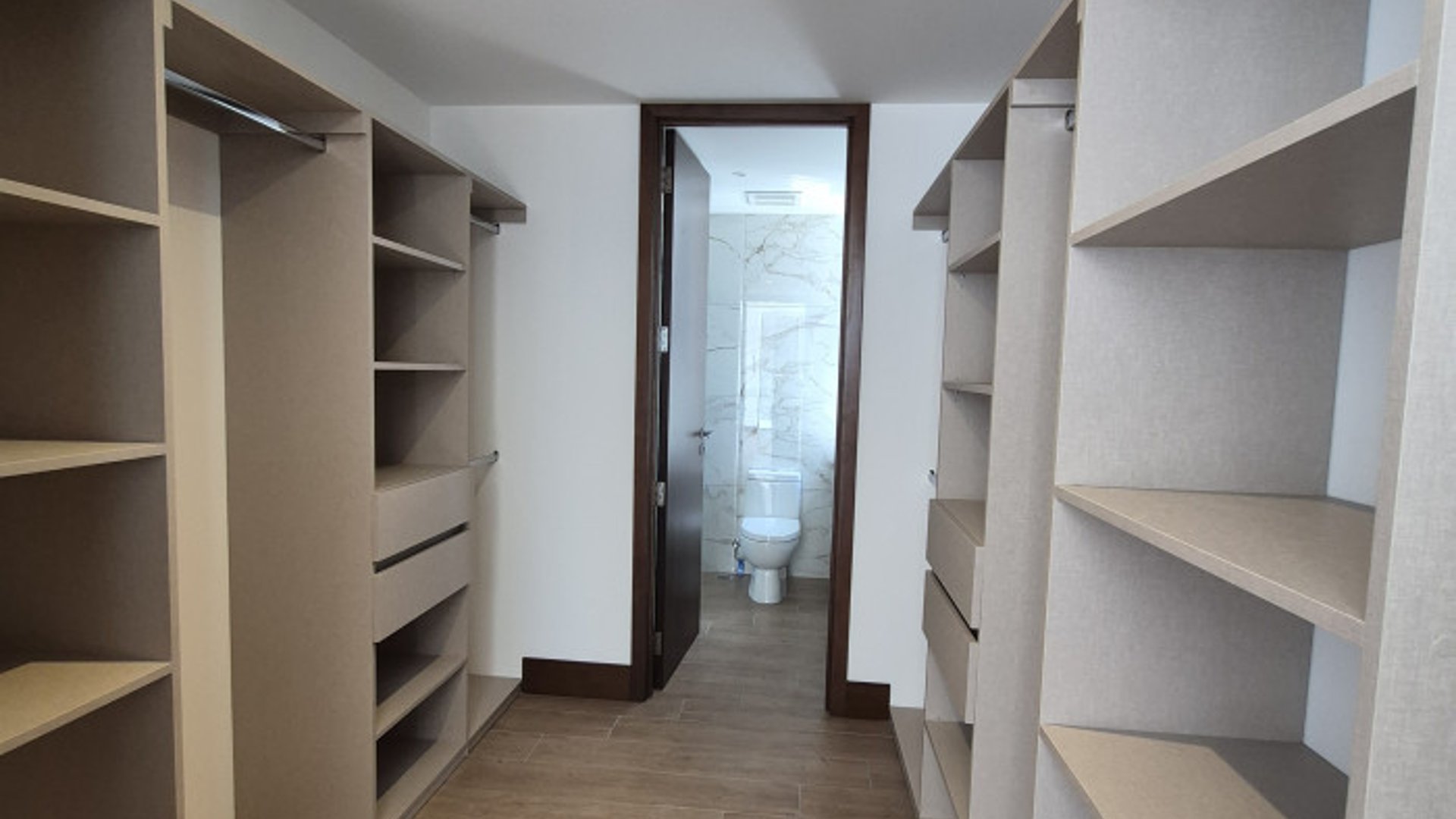 Apartamento en Renta 1 Habitación en Zona 15 GAURA - Miniatura 12