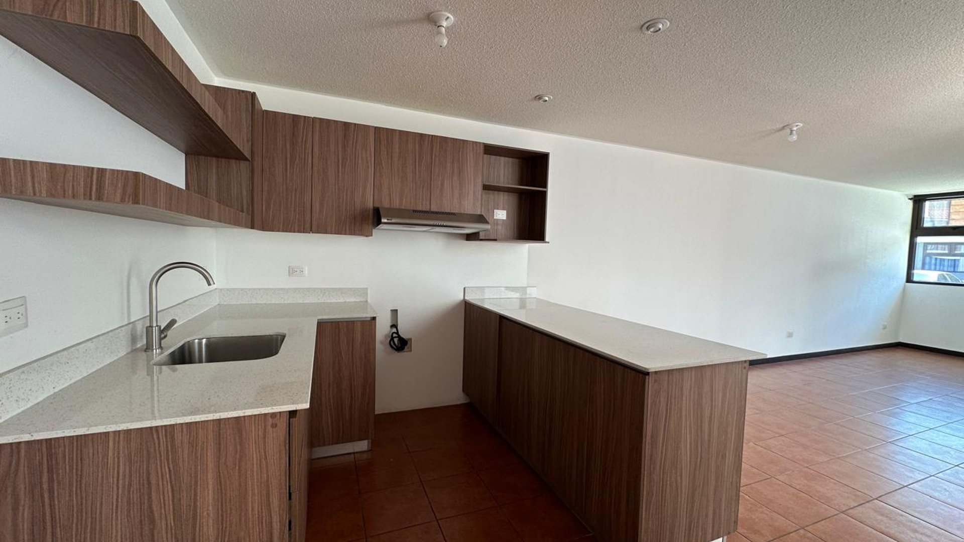CASA EN CONDOMINIO CASA CARDENAL ALOTENANGO, SACATEPÉQUEZ - Miniatura 2