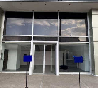 Local Comercial en Renta en Calzada Roosevelt zona 7