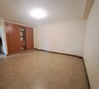 En alquiler Apartamento con 125.00m2 en Zona 10