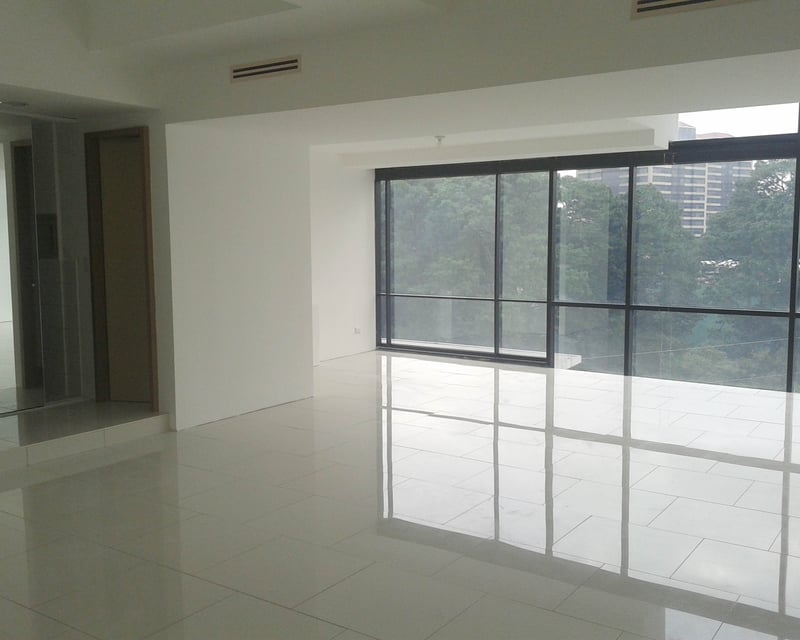 Oficina en renta zona 10, Design Center