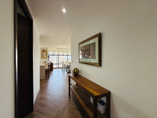 Venta de Hermoso Apartamento - Ikaria, Zona 15 - Image 1