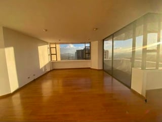 Apartamento en Venta - Villa Vistana zona 13 - 3