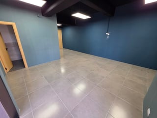 Oficina en edificio corporativo en renta en zona 10 Ref-5690 - 2