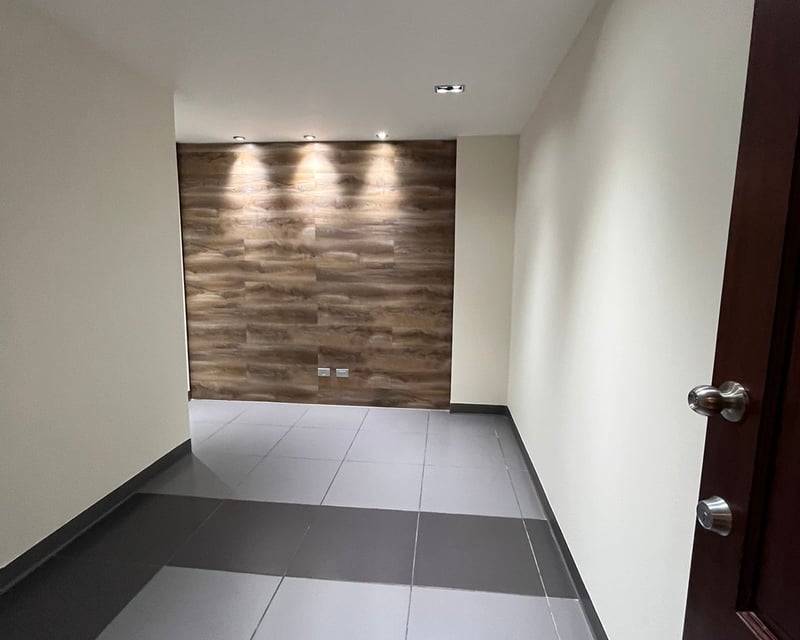 Oficina en Alquiler / Venta en Europlaza, zona 14 Guatemala