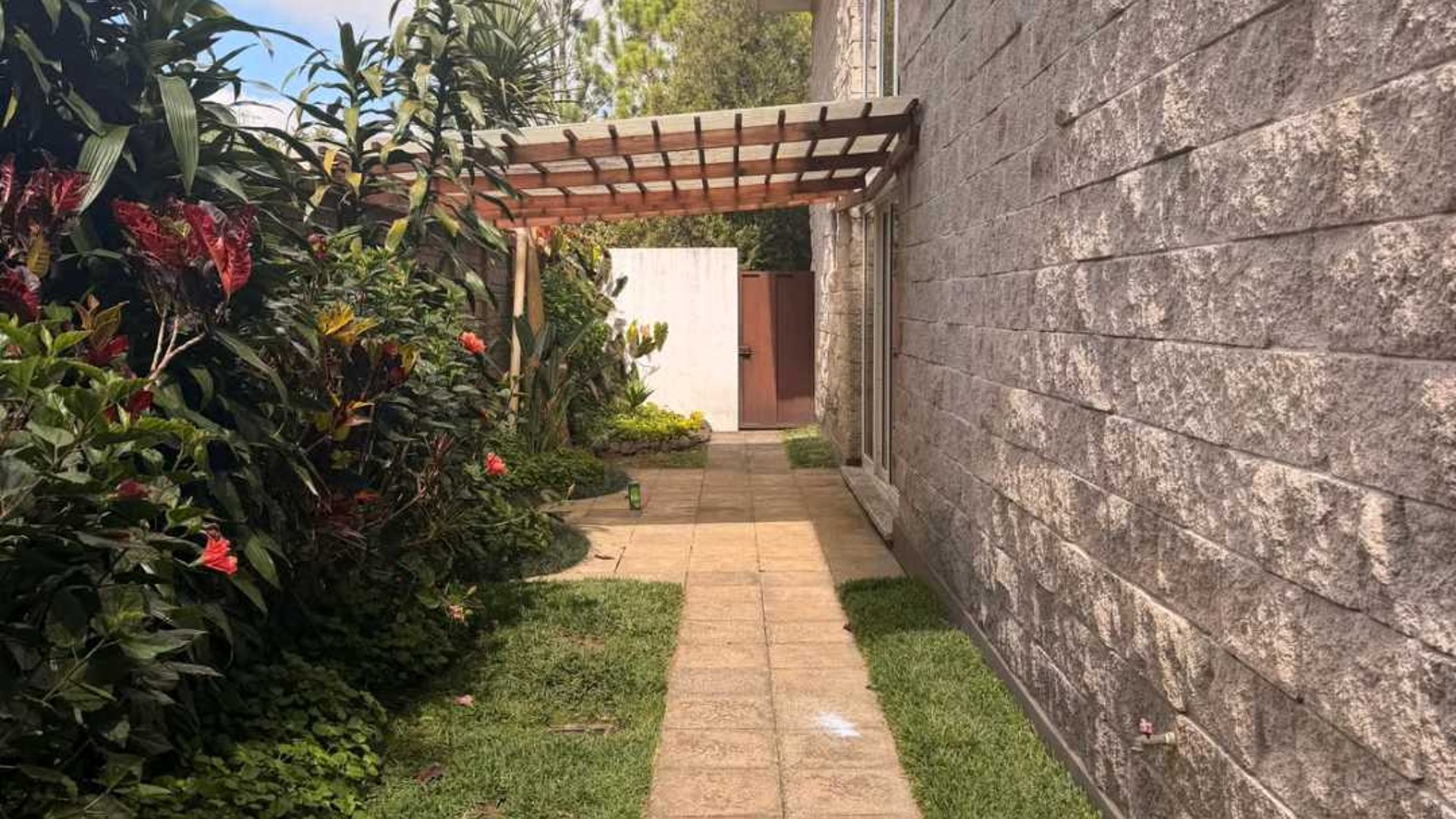 Casa en Venta y Renta en Bosques de las Luces - Miniatura 3