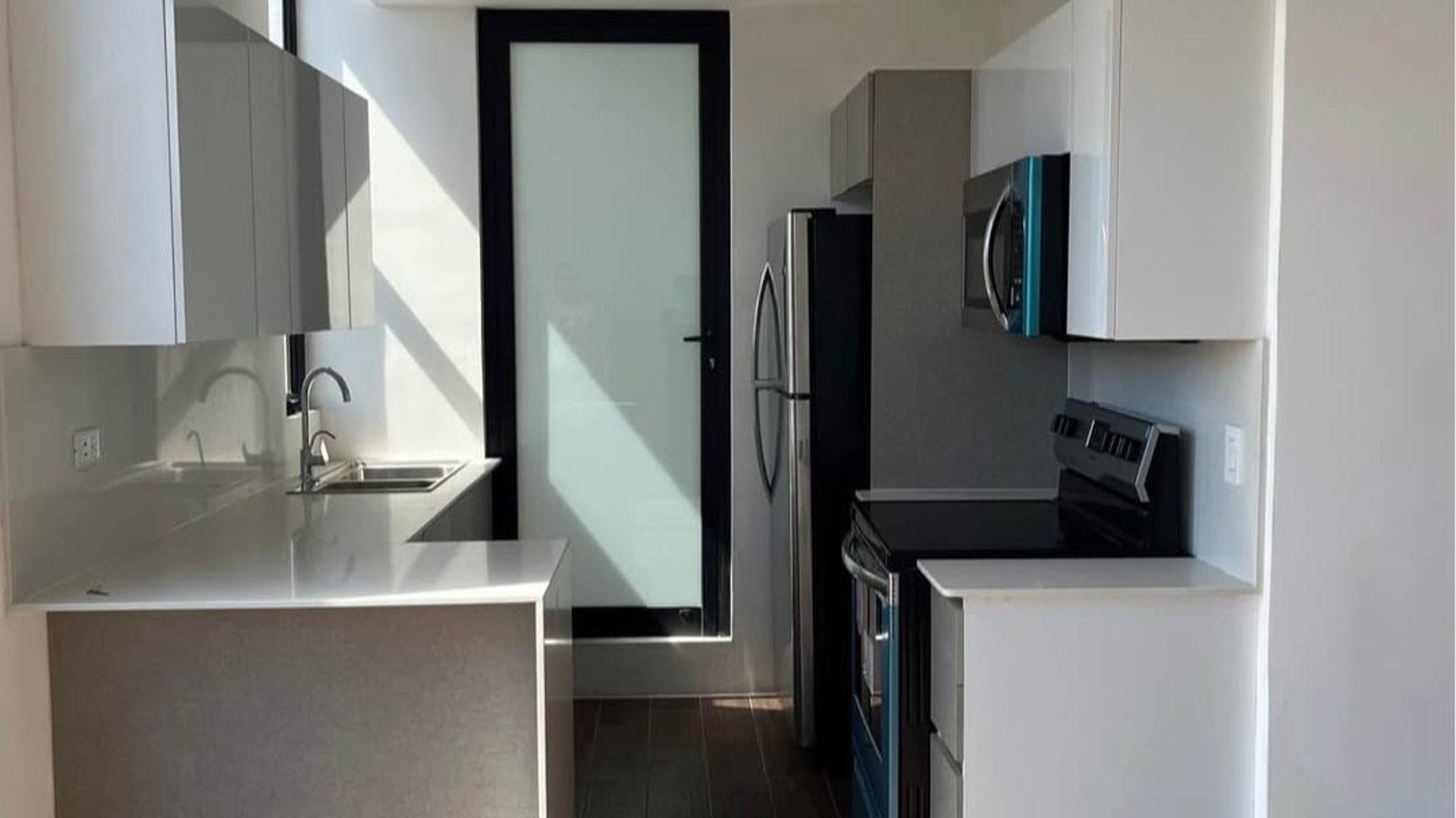 ???? APARTAMENTO EQUIPADO EN VENTA – 3 HAB | EDIFICIO ROSELLÓ | ZONA 13 - Miniatura 6