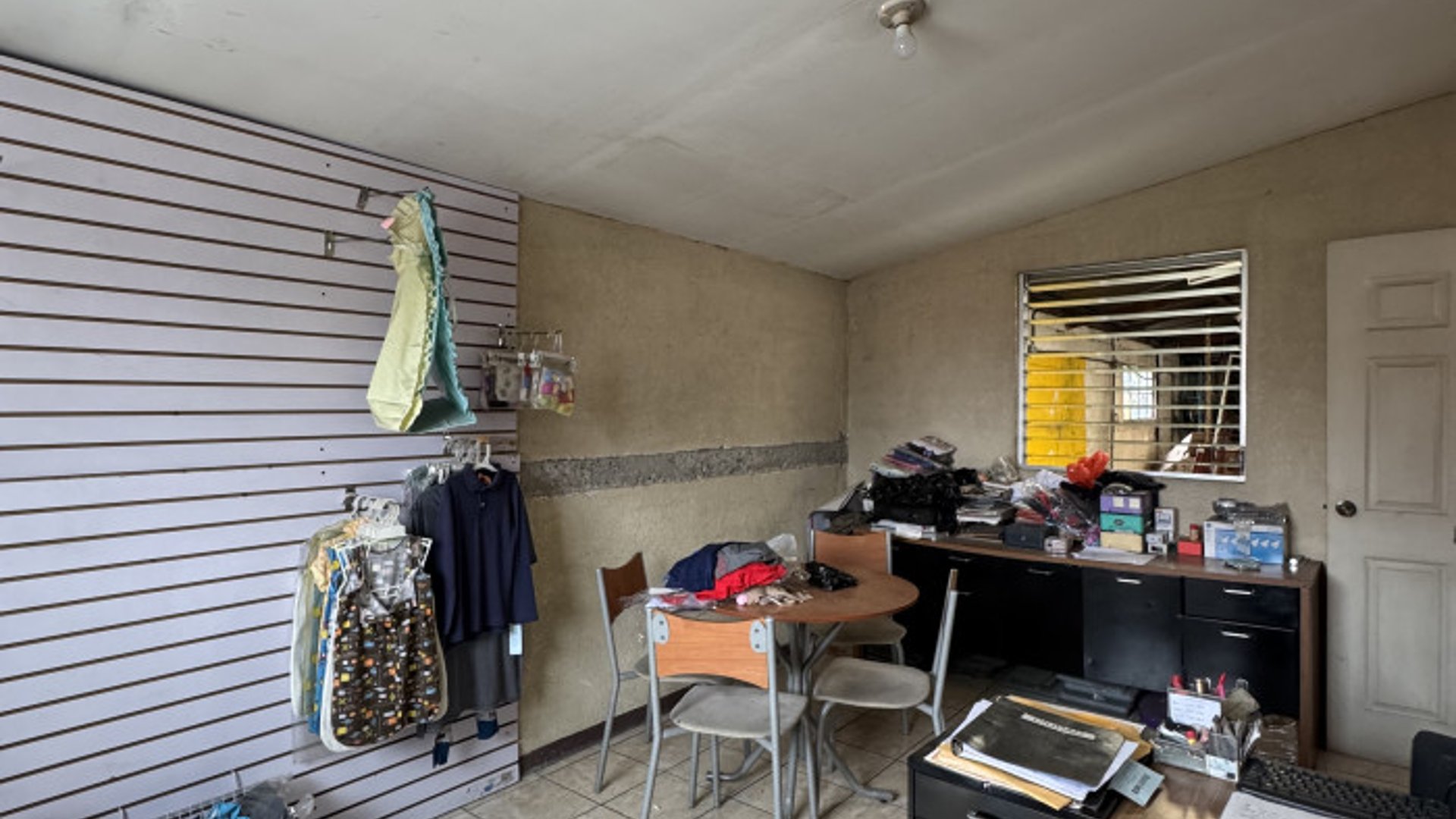 Bodega en renta zona 5 - Miniatura 3