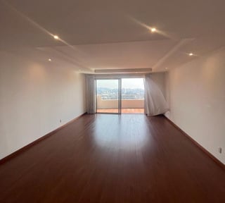 Apartamento en Alquiler Edificio Botticelli II Zona 15 Vista Hermosa 2