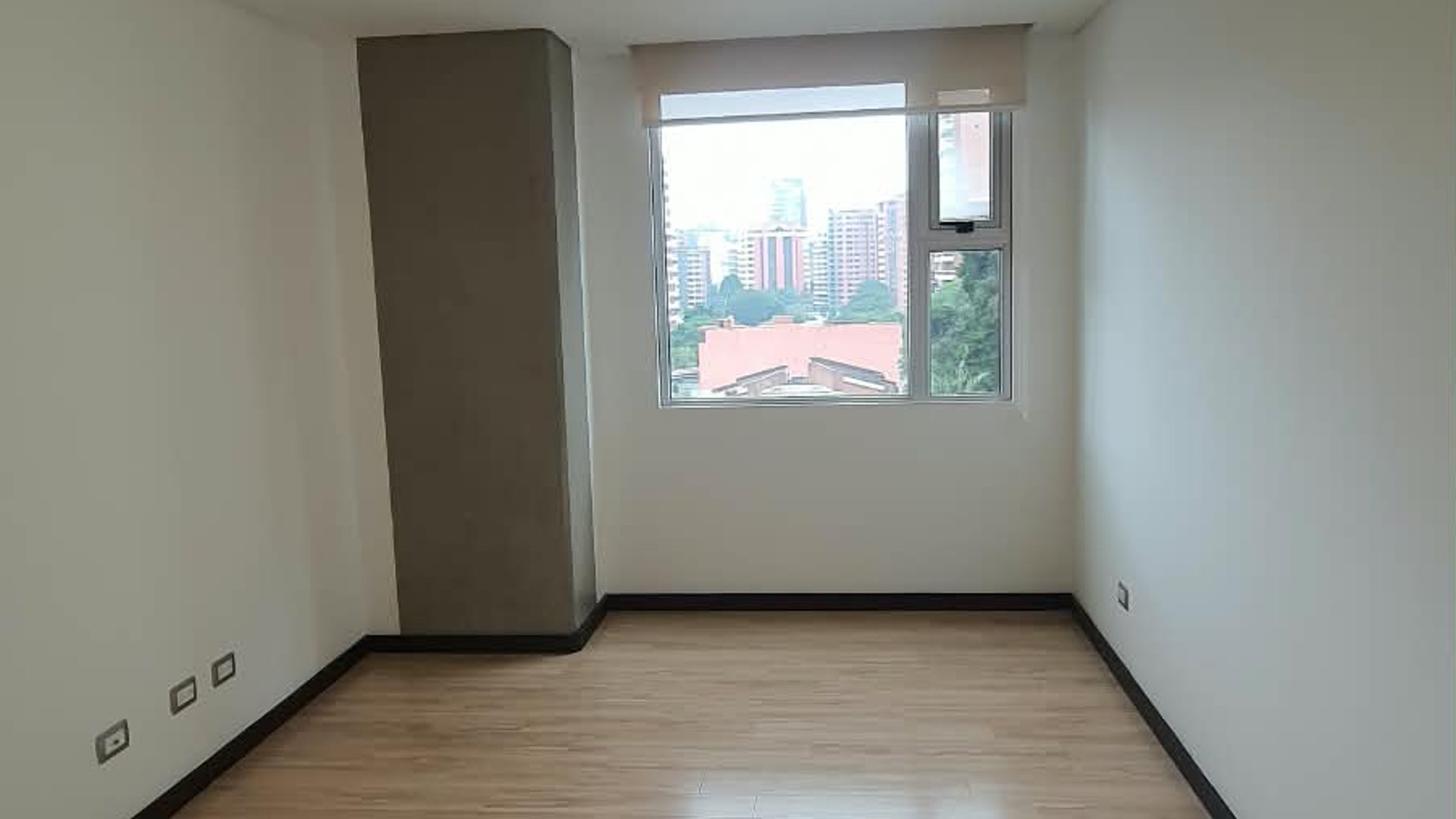 APARTAMENTO EN ALQUILER ZONA 14  CERCANO AVENIDA LAS AMERICAS - Miniatura 5
