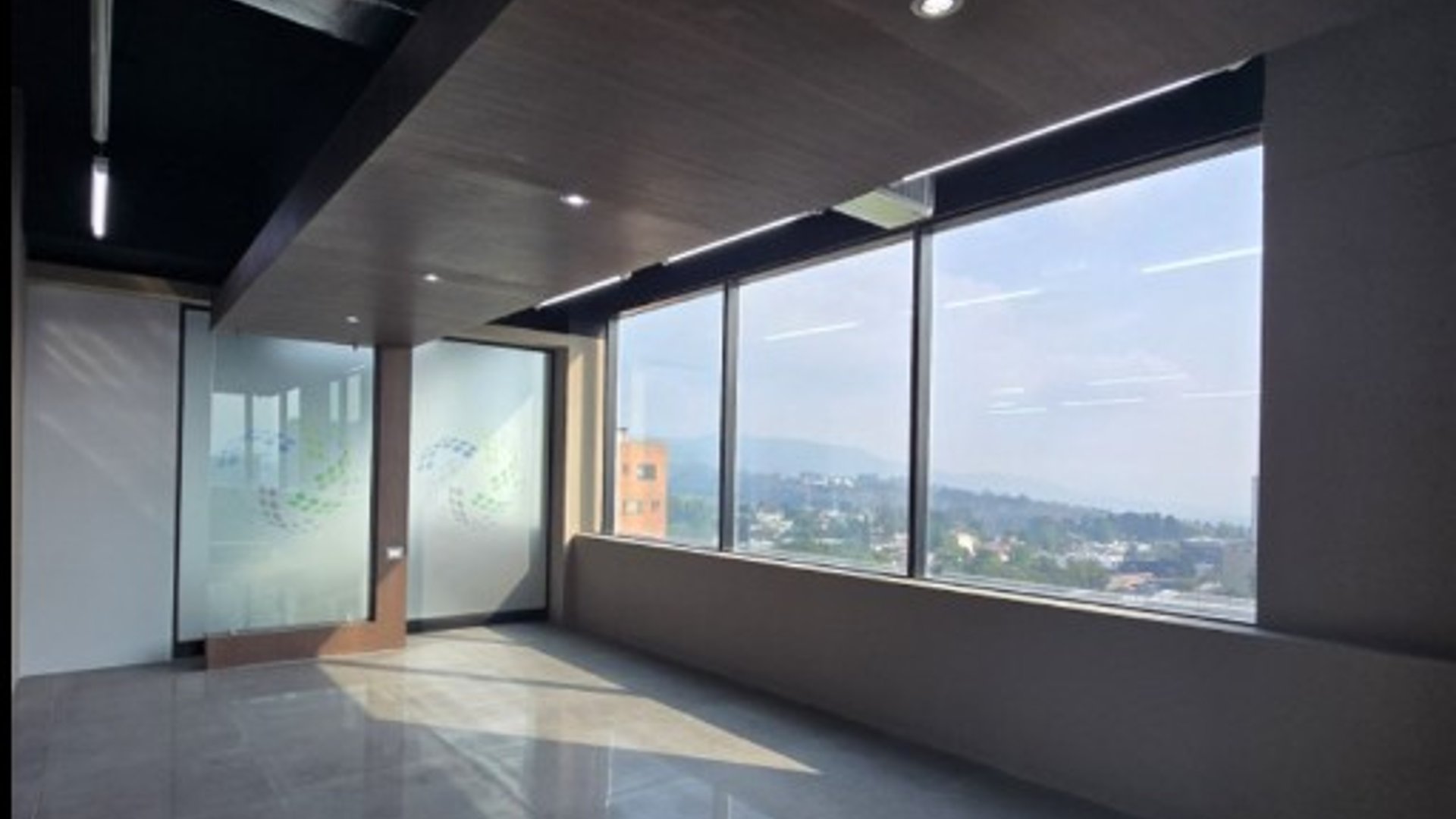 Oficinas en venta en Europlaza zona 14 Ref-5644 - Miniatura 5