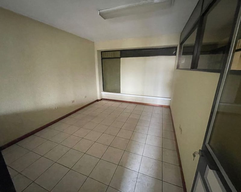 Local comercial en renta, en Zona 5