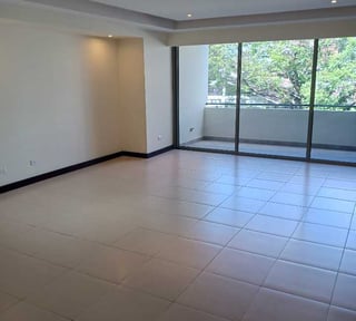 Alquiler Apartamento ubicado Edificio Cobella (sin muebles)