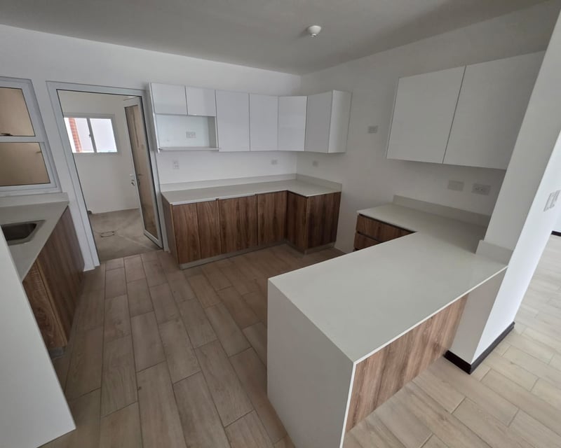 Casa con Jardín en venta 3 Habitaciones Trivento KM 18.5 Ref-5633