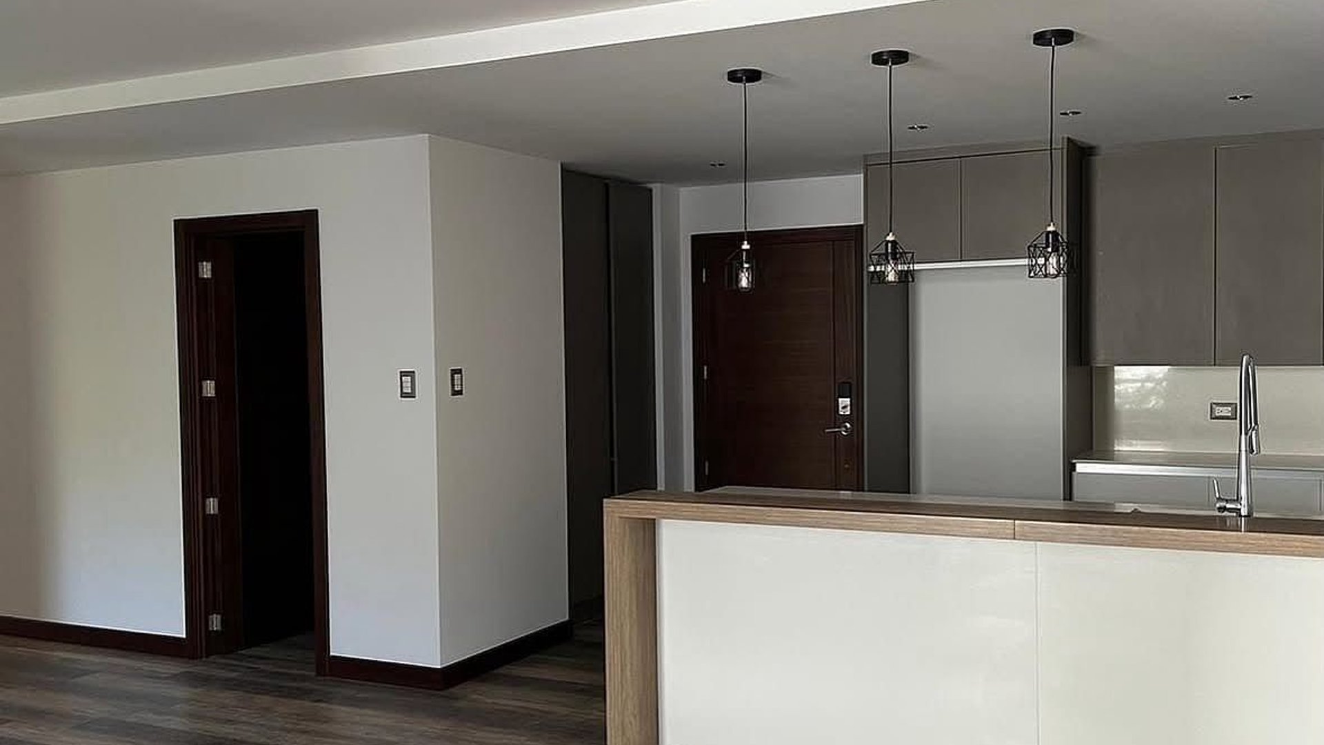 Apartamento en Venta y/o Alquiler | Edificio Trento Diez | Zona 10 - Miniatura 2