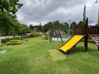 Venta de amplia casa en Km 20 Carr. a Fraijanes, Colinas de Castel (C) - Image 13