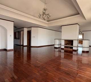 Apartamento en Venta / Alquiler Edificio Torre Castelar, zona 10 PH