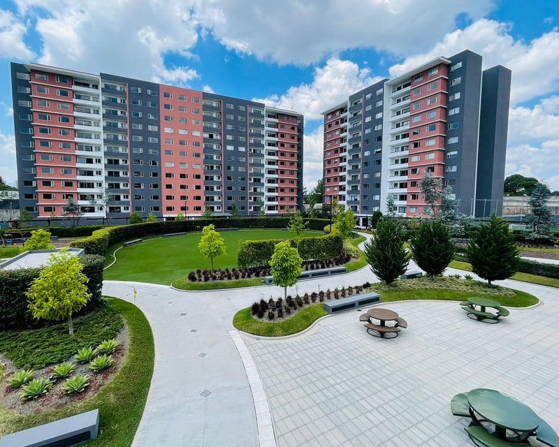 VENTA APARTAMENTOS CON JARDÍN - PLAZA SEGHERIA, ZONA 14