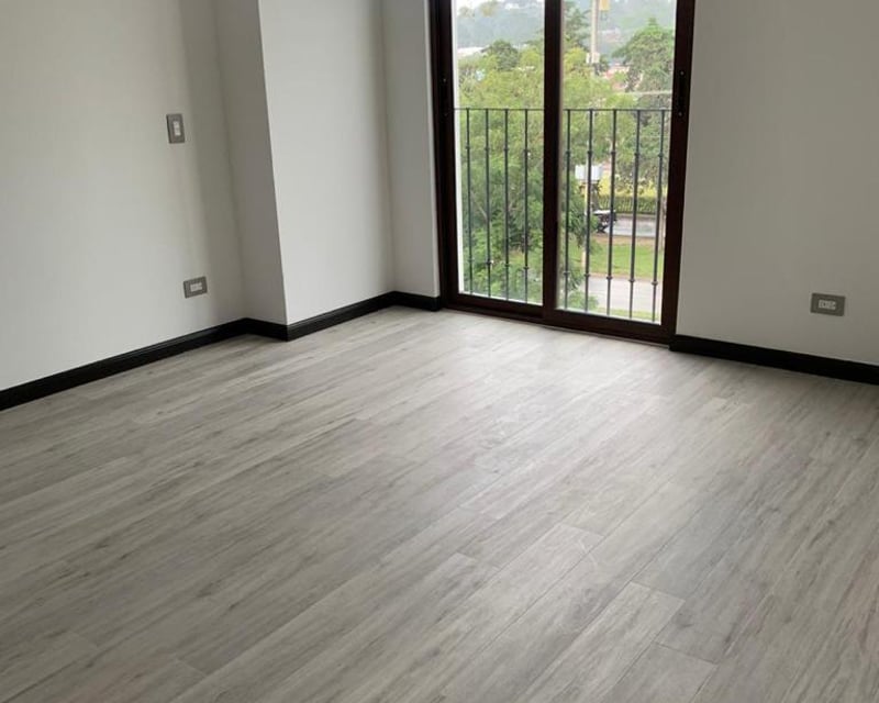 Alquilo lindo apartamento en Lirios de Cayala