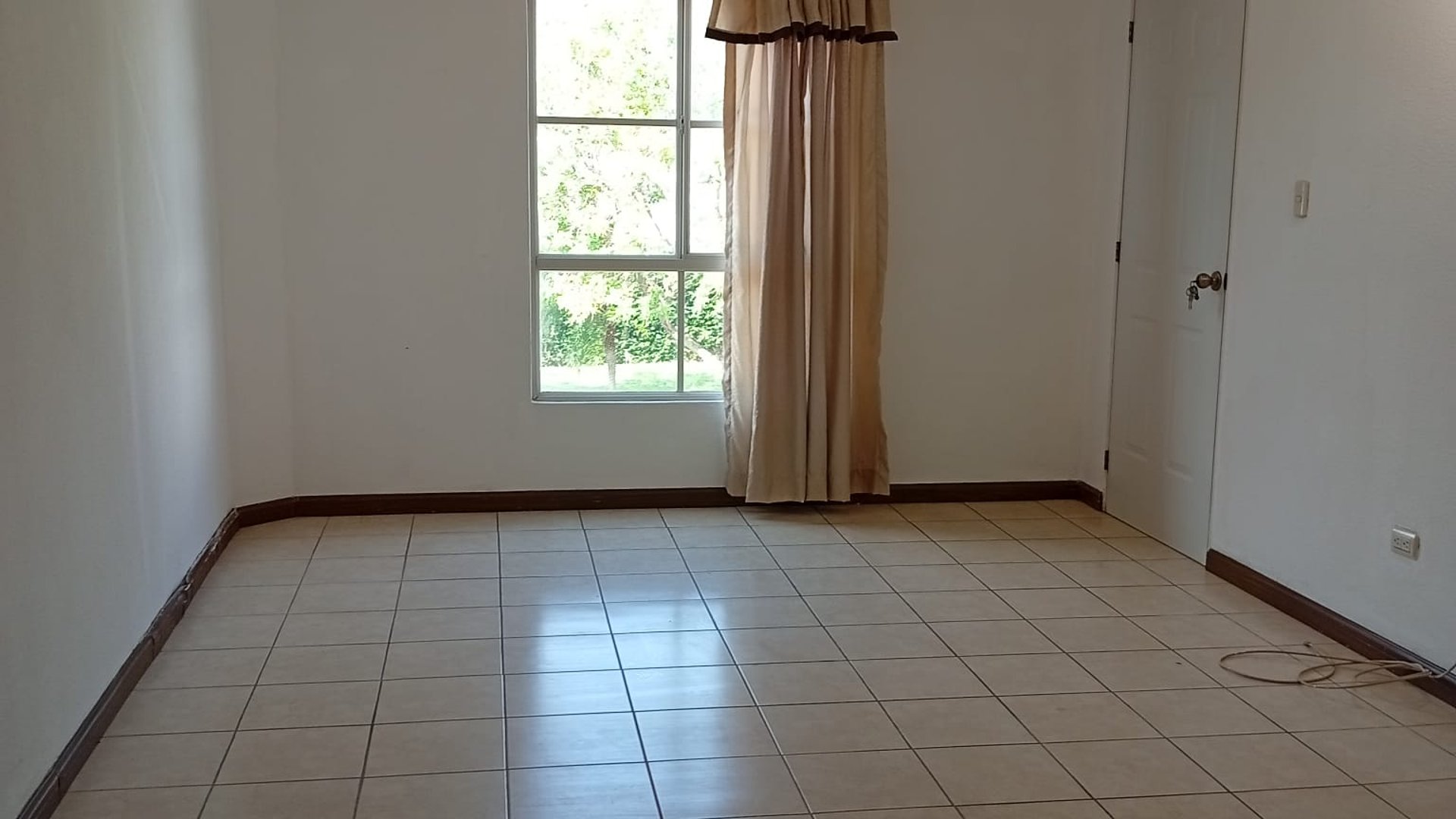 Casa en Renta en Alamedas de Villa Flores. - Miniatura 8