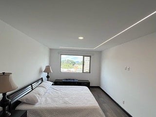 Apartamento Amueblado en Renta – Edificio Verona, Zona 10 - 5