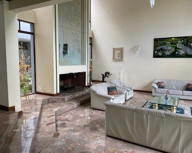 CASA EN VENTA RESIDENCIAL LOMAS DE SAN RAFAEL KM 8 CES