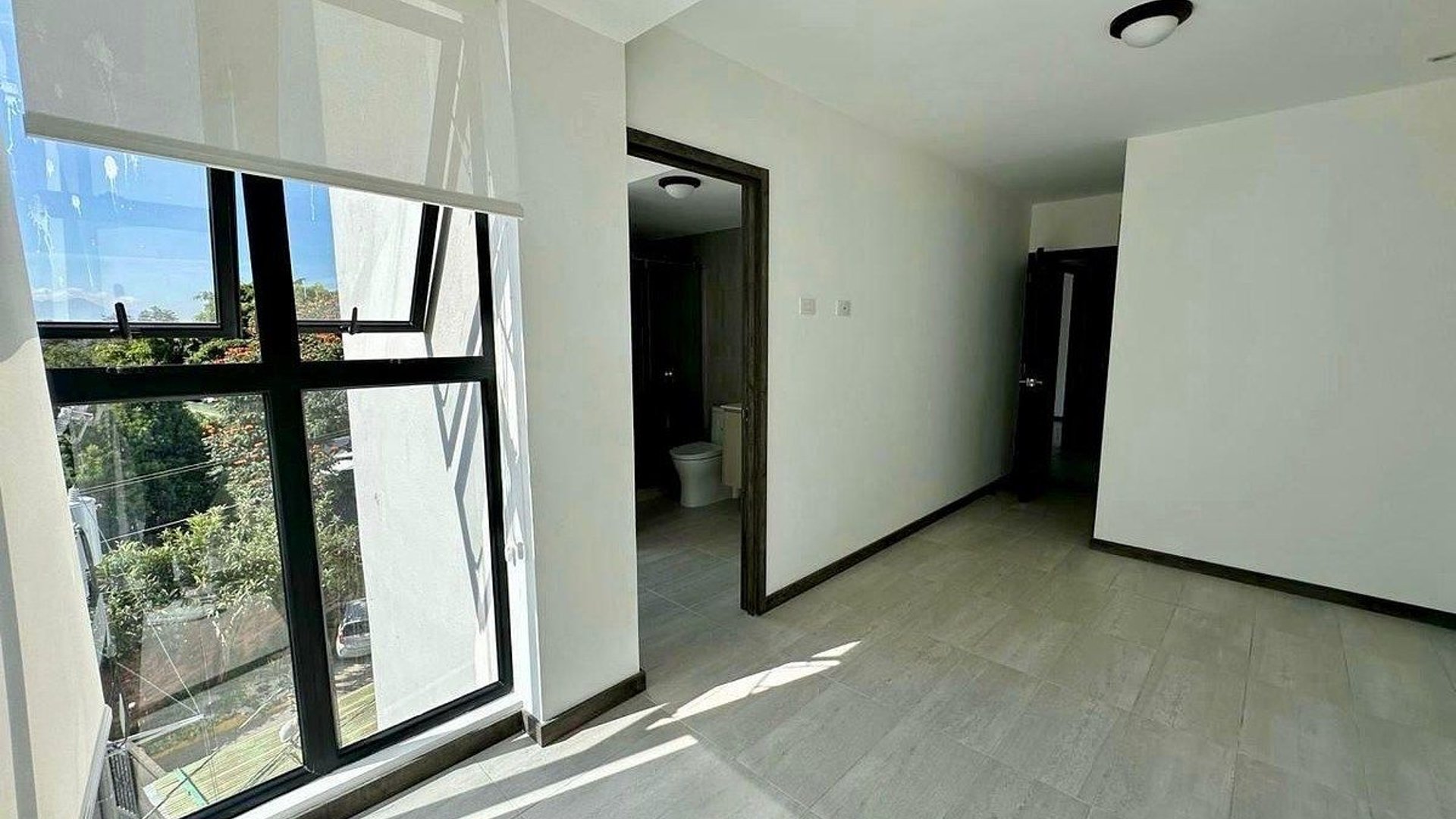 Apartamento en Venta – Edificio Morea, Zona 15 VHII - Miniatura 4