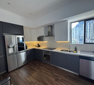 Apartamento con piscina en venta - 3 habitaciones en zona 10 Ref-5772