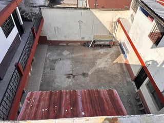 Vendo Casa de 3 Niveles Suelo Comercial - 3
