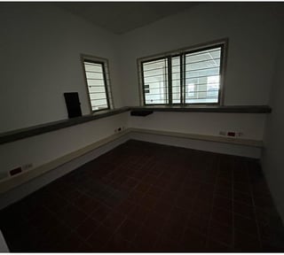 RENTA DE LOCAL + BODEGA | COLONIA LANDÍVAR – ZONA ESTRATÉGICA CERCA DE EL TRÉBOL