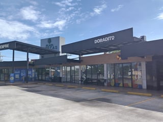 Locales en renta Plaza Arecas Km.80.1 Autopista Puerto - Image 1
