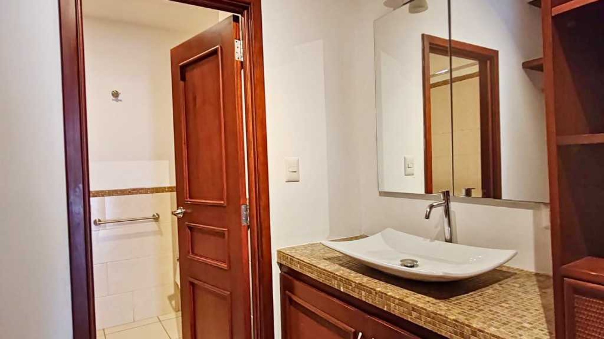 APARTAMENTO EN VENTA – BENEVENTO, ZONA 14 - Miniatura 13