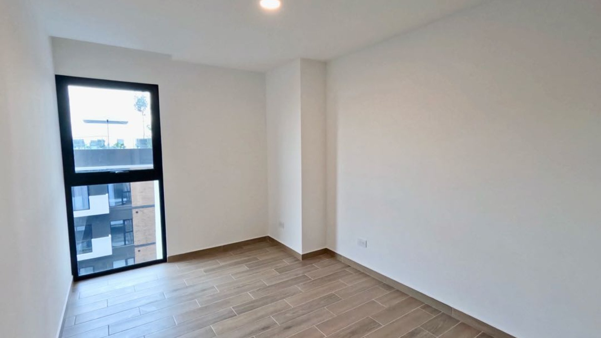 Apartamento en renta y en venta, Parque 14, zona 14 - Miniatura 3