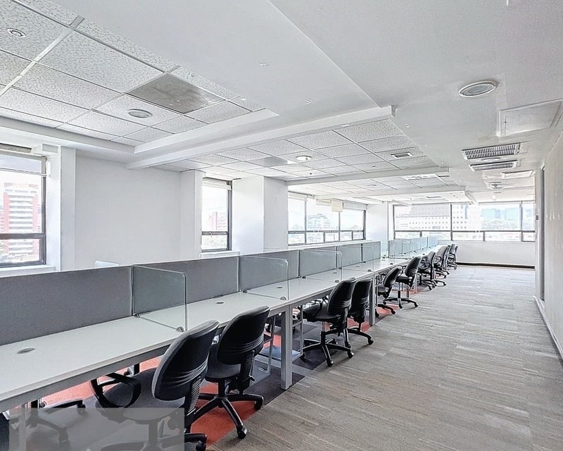 Oficina en Venta en Centro Empresarial – Zona 10