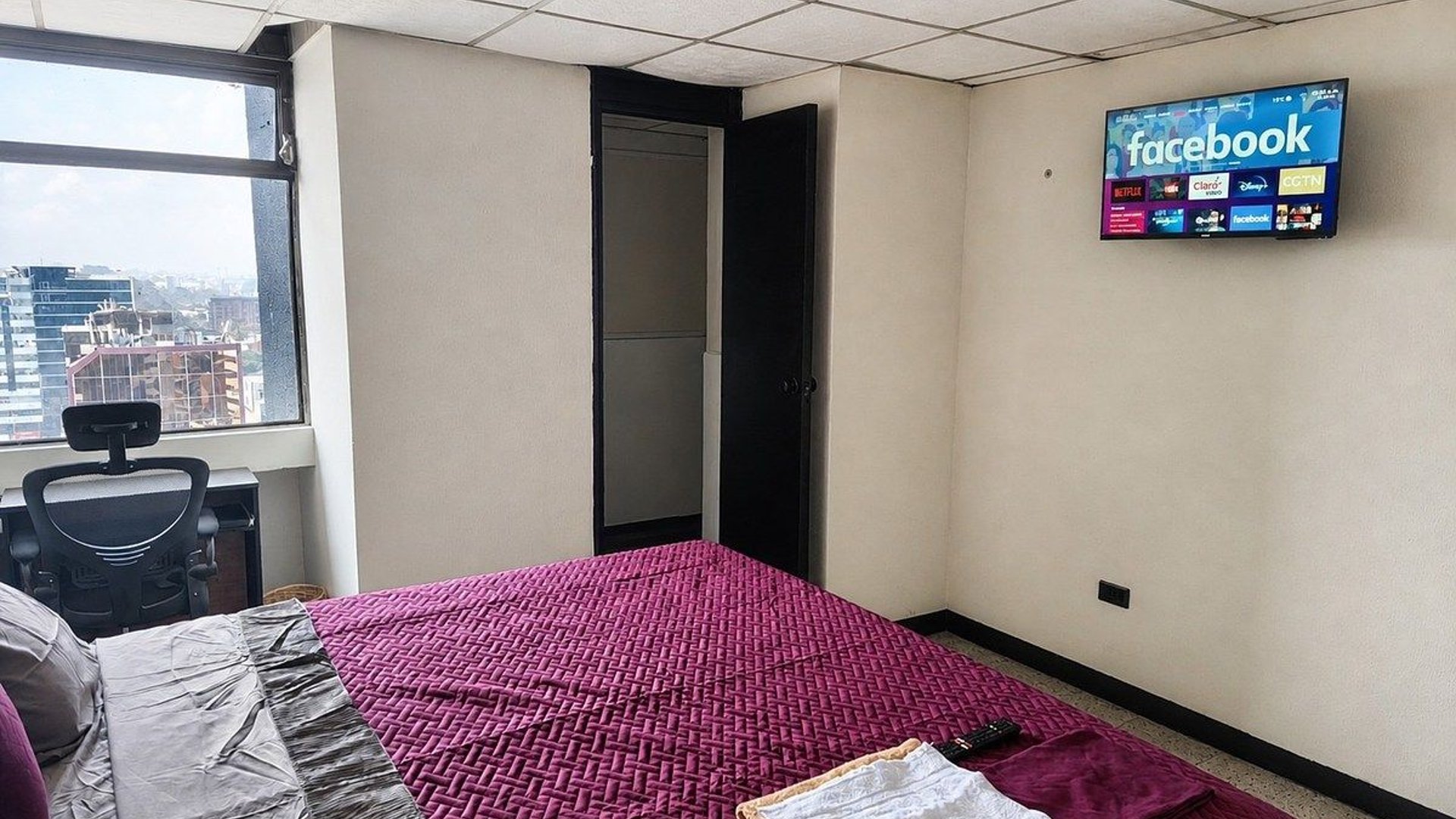 Apartamento Amueblado en Renta – Edificio Reforma Montúfar, Zona 10 - Miniatura 6