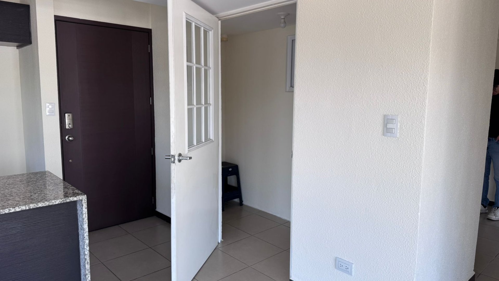 Alquilo precioso apartamento en PARQUE 11 - Miniatura 3
