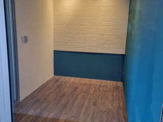 Alquilo / vendo amplia oficina Edificio Desing Center zona 10 - Image 7