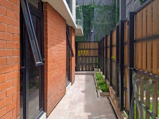 Apartamento de 3 habitaciones y patio en Aralia 2, Mariscal zona 11 - 4