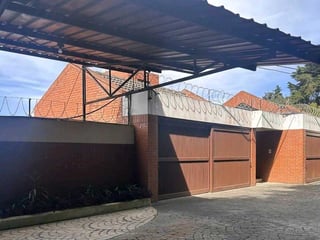 *Venta de amplia casa en Km 17.5 Carr. El Salvador, Arrazola III* (C) - 2