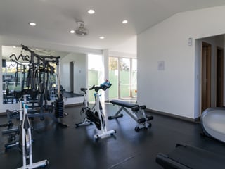 Vendo Apartamento en Edificio Condado La Villa, Zona 14 - Image 22