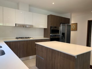 VENTA CASA en planos exclusivo condominio en zona 16 - 5