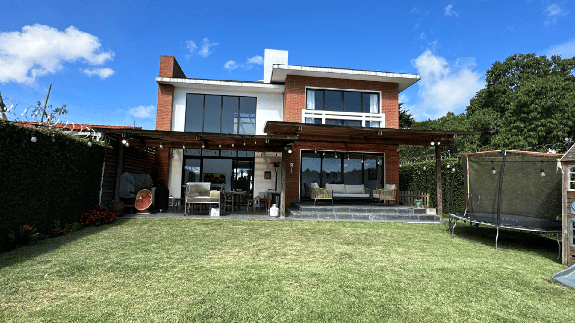 Hermosa casa en venta Monte Pinasco CAES KM 21.5 - Miniatura 2