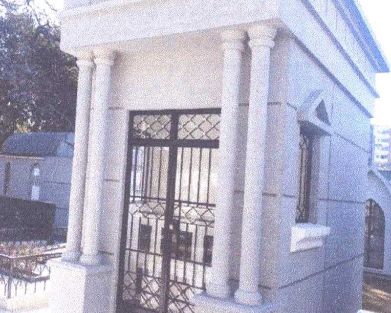 Vendo Mausoleo de 12 Nichos en Camposanto Privado Villa de Guadalupe