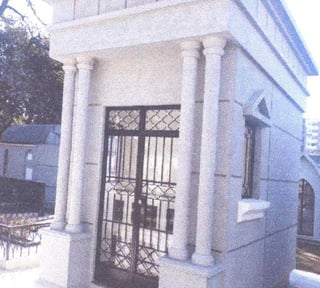 Vendo Mausoleo de 12 Nichos en Camposanto Privado Villa de Guadalupe