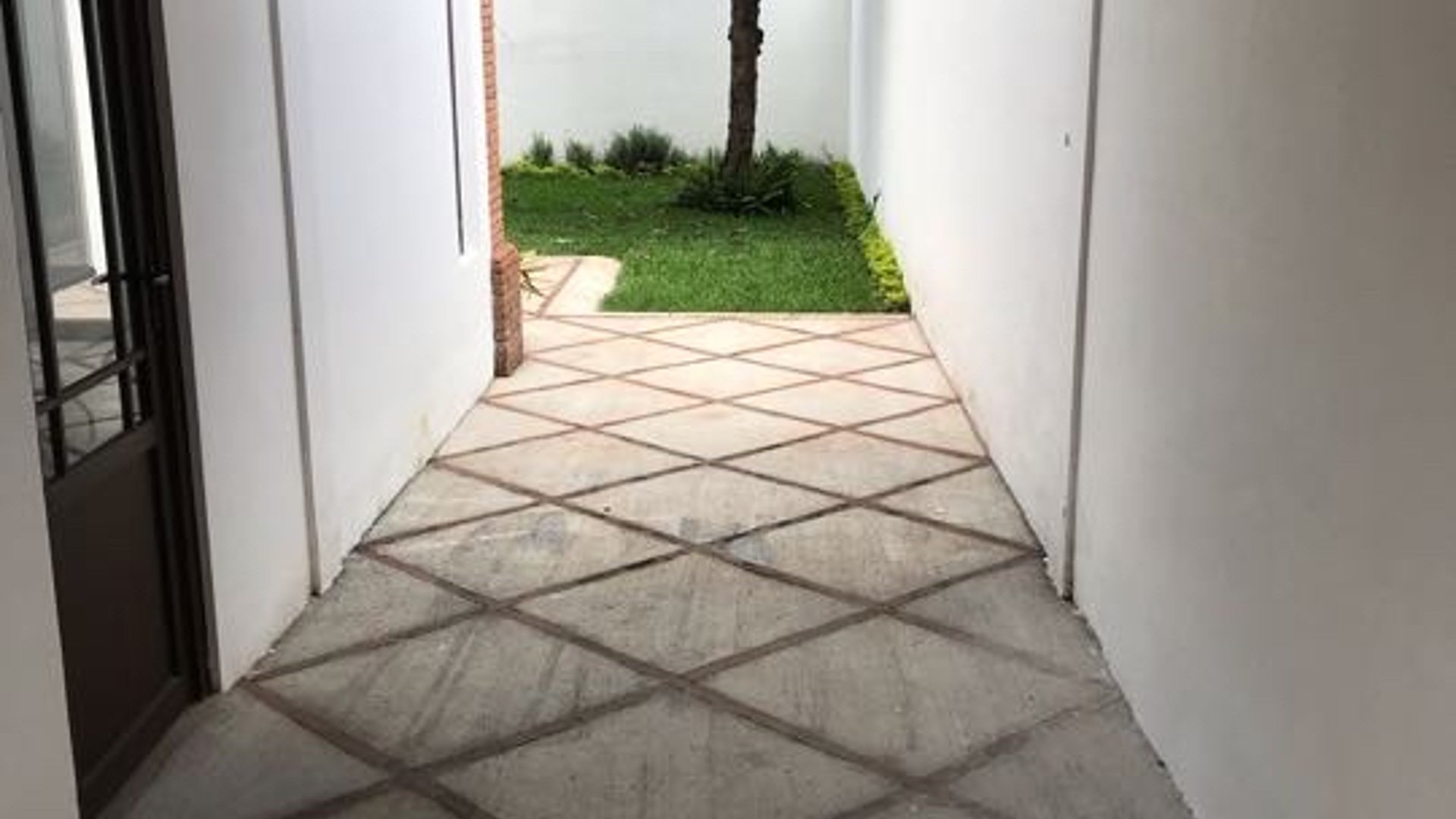 Casa en Venta; Casa TADEO,  Antigua Gardens, Ciudad Vieja, Sac. - Miniatura 2