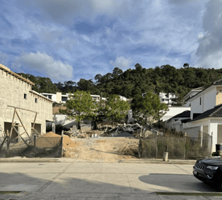 TERRENO EN VENTA LOMAS DE SAN ISIDRO, zona 16